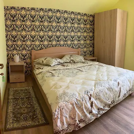 Guest house Krystal Romuli