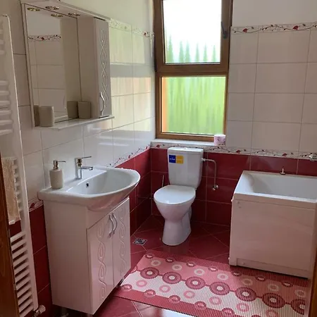 Krystal Guest house Romuli
